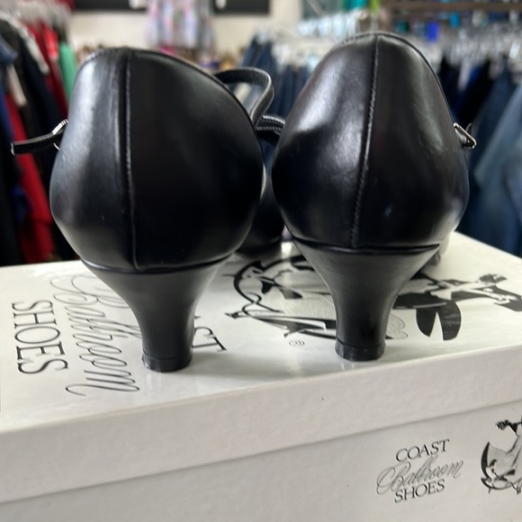 Coast ballroom Camille black leather 2 inch dance shoe size 9.5M - Picture 3 of 4